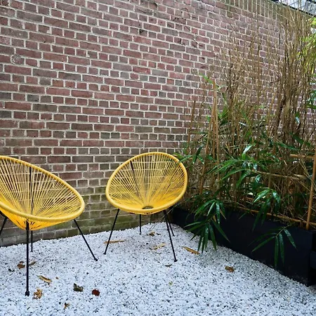 Vieux Lille: Pretty With Terrace Lilla