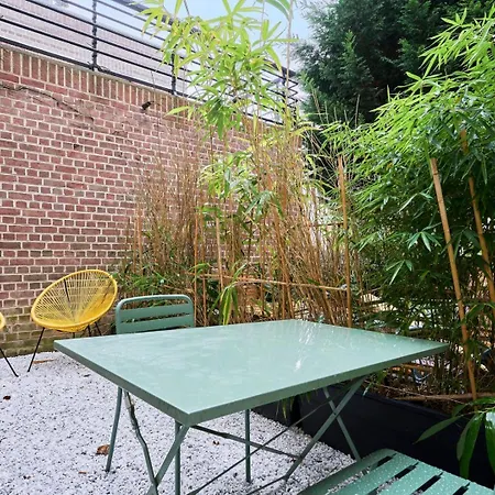 Vieux Lille: Pretty With Terrace Lille